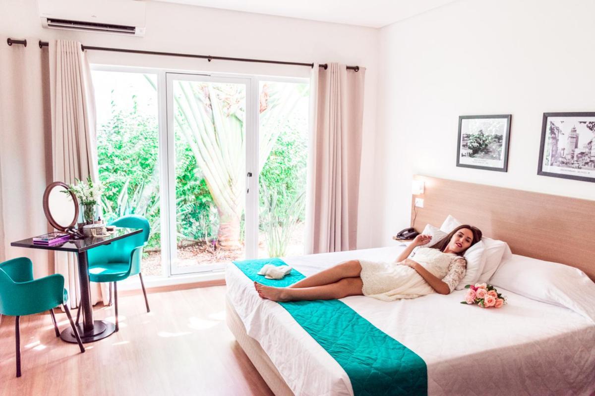 Galeria Hotel Jau Bagian luar foto